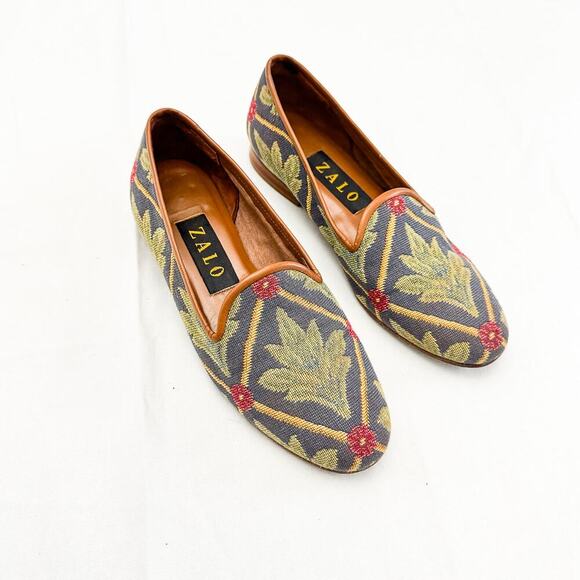 Zalo Needlepoint Palm Embroidered Leather Lined Smokers Flat Shoes Size 6 $350 - Picture 6 of 6